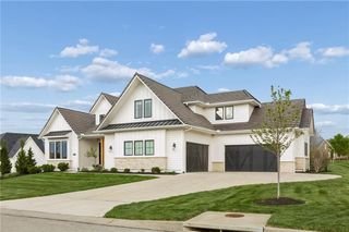 10711 W 173rd Terrace, Overland Park, KS 66221