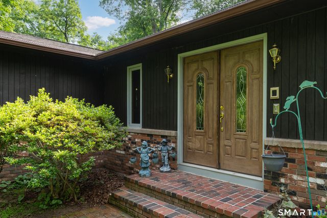 704 Towner Swamp Road, Guilford, CT 06437