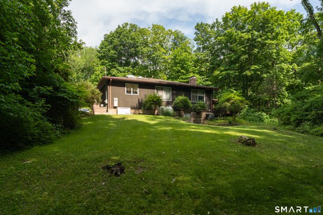 704 Towner Swamp Road, Guilford, CT 06437