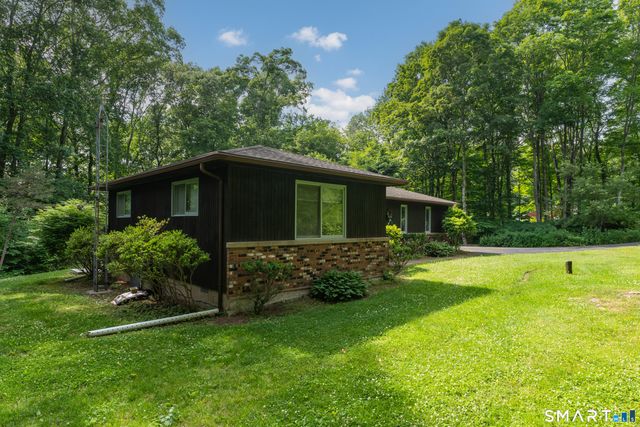 704 Towner Swamp Road, Guilford, CT 06437
