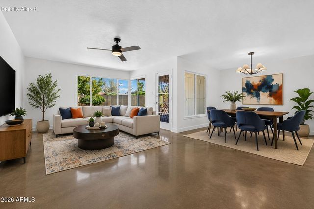 4135 N WESTVIEW Drive, Phoenix, AZ 85015