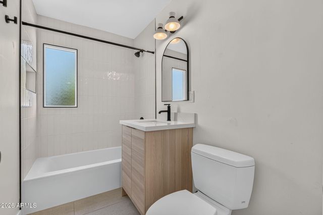 4135 N WESTVIEW Drive, Phoenix, AZ 85015