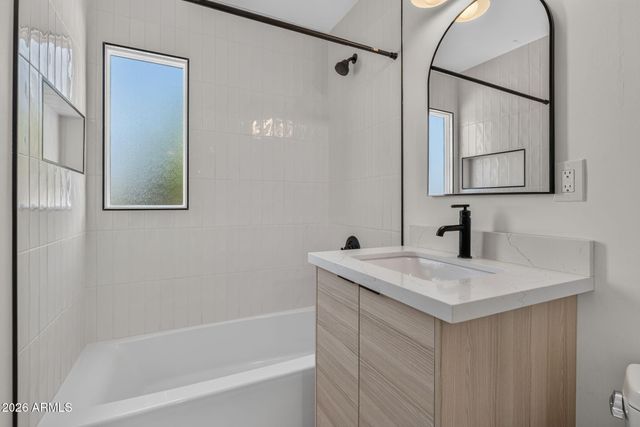 4135 N WESTVIEW Drive, Phoenix, AZ 85015