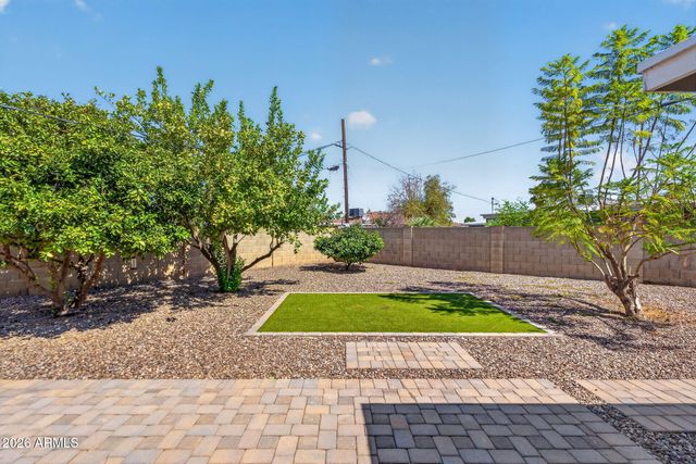 4135 N WESTVIEW Drive, Phoenix, AZ 85015