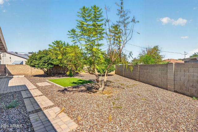 4135 N WESTVIEW Drive, Phoenix, AZ 85015