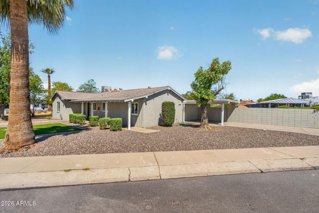 4135 N WESTVIEW Drive, Phoenix, AZ 85015