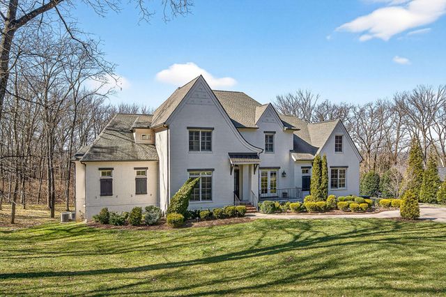 6732 Darden Pl, Nashville, TN 37205