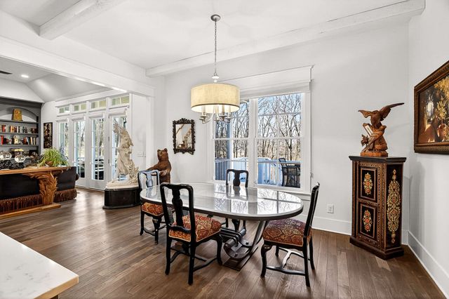 6732 Darden Pl, Nashville, TN 37205