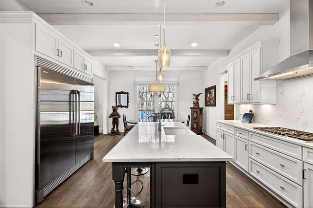 6732 Darden Pl, Nashville, TN 37205