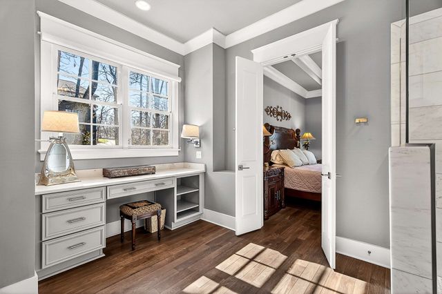 6732 Darden Pl, Nashville, TN 37205