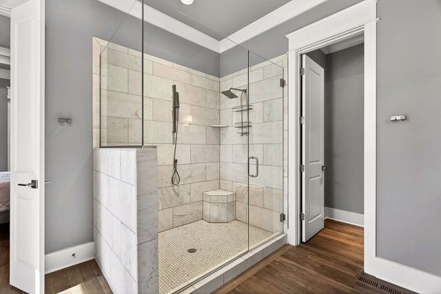 6732 Darden Pl, Nashville, TN 37205