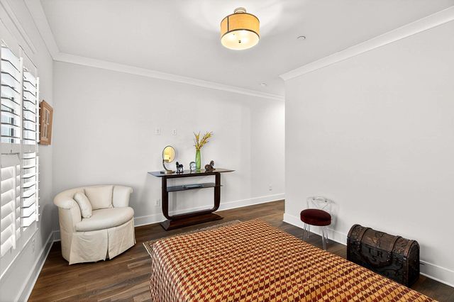 6732 Darden Pl, Nashville, TN 37205