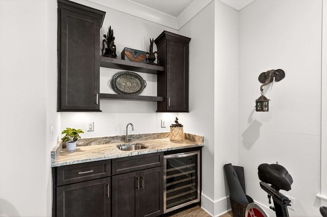 6732 Darden Pl, Nashville, TN 37205