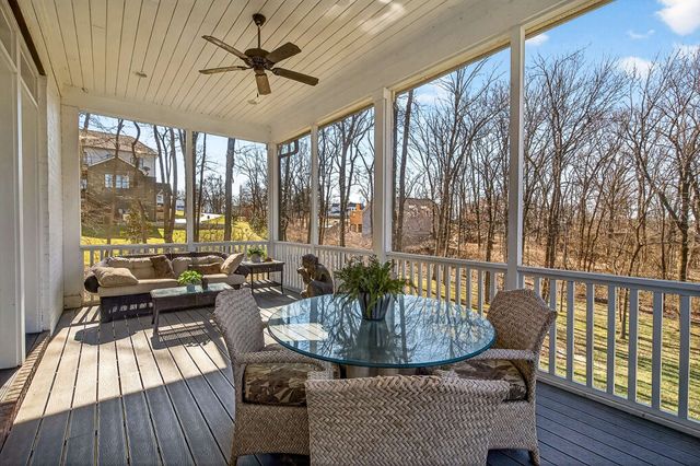 6732 Darden Pl, Nashville, TN 37205