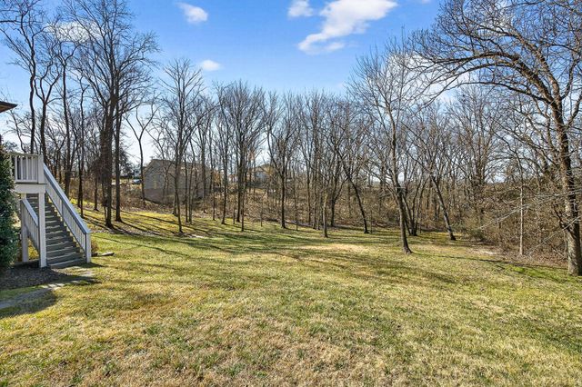 6732 Darden Pl, Nashville, TN 37205