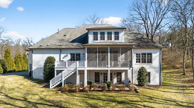 6732 Darden Pl, Nashville, TN 37205