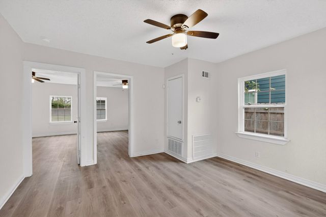 1210 Grant Street, Dallas, TX 75203