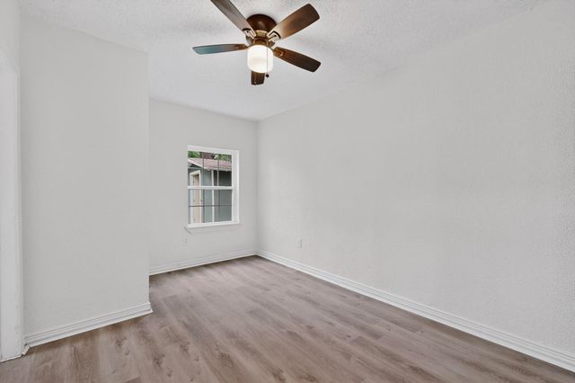 1210 Grant Street, Dallas, TX 75203