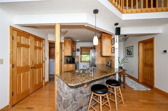 2873 Lodge Road SW, Sherrodsville, OH 44675