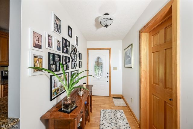 2873 Lodge Road SW, Sherrodsville, OH 44675