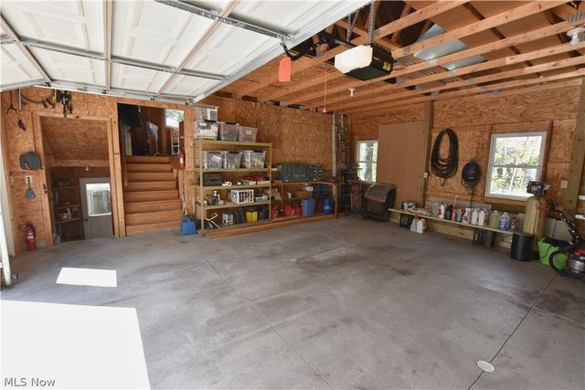 2873 Lodge Road SW, Sherrodsville, OH 44675