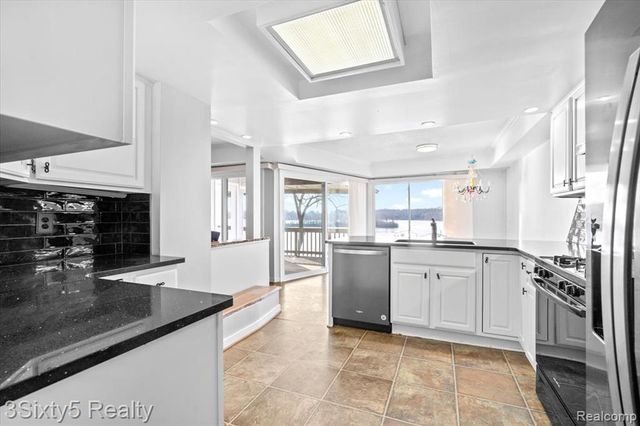 1731 Cliffs Landing 202, Ypsilanti, MI 48198