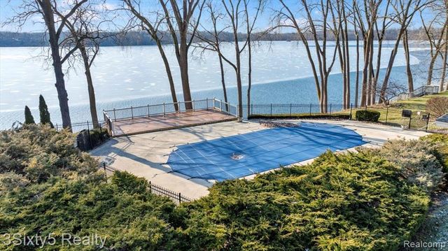1731 Cliffs Landing 202, Ypsilanti, MI 48198