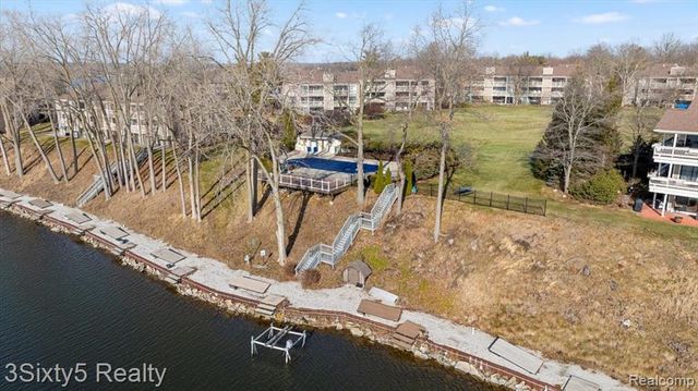 1731 Cliffs Landing 202, Ypsilanti, MI 48198