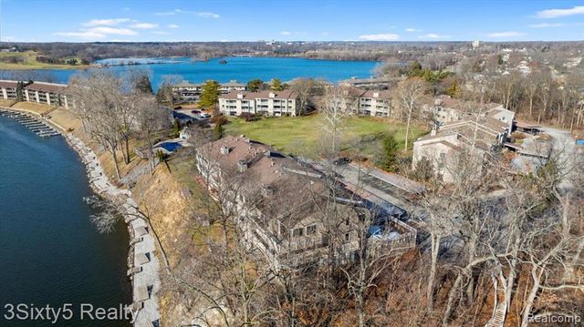 1731 Cliffs Landing 202, Ypsilanti, MI 48198