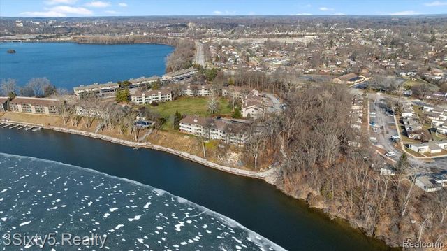 1731 Cliffs Landing 202, Ypsilanti, MI 48198