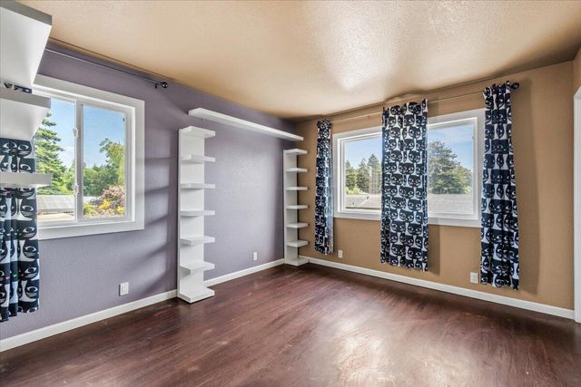 1956 Gage Lane, Eureka, CA 95503