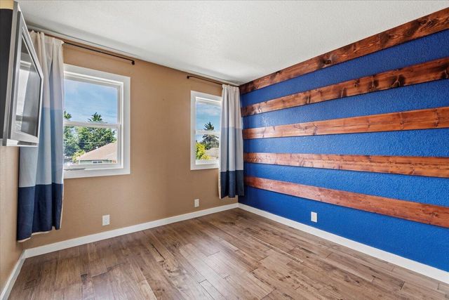 1956 Gage Lane, Eureka, CA 95503