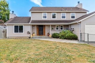 1956 Gage Lane, Eureka, CA 95503