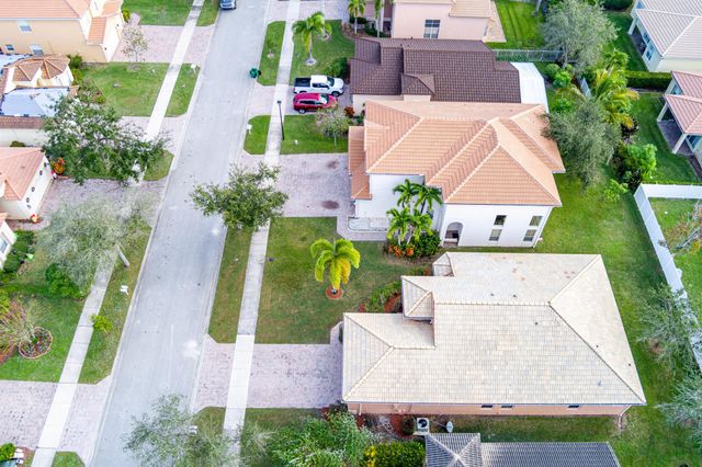 6217 Spring Lake Terrace, Fort Pierce, FL 34951