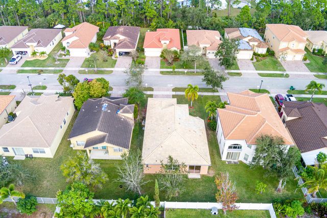 6217 Spring Lake Terrace, Fort Pierce, FL 34951