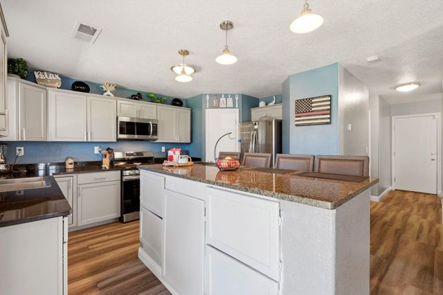 7908 Tiffany Road SW, Albuquerque, NM 87121
