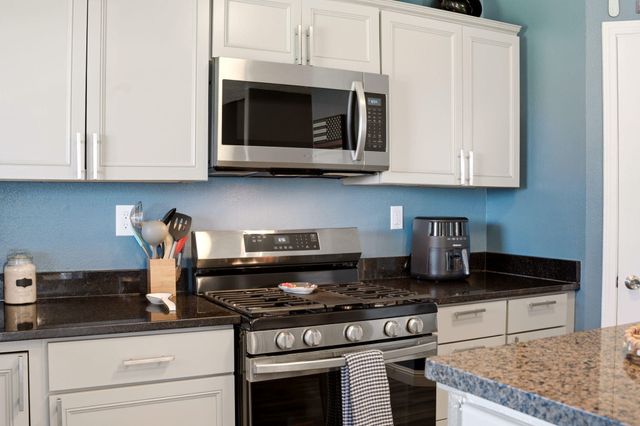 7908 Tiffany Road SW, Albuquerque, NM 87121