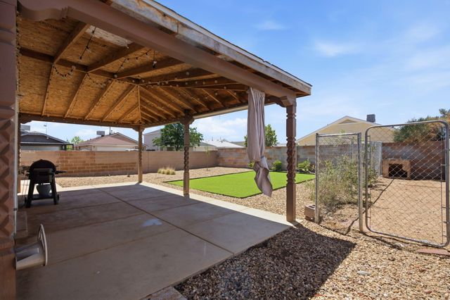 7908 Tiffany Road SW, Albuquerque, NM 87121