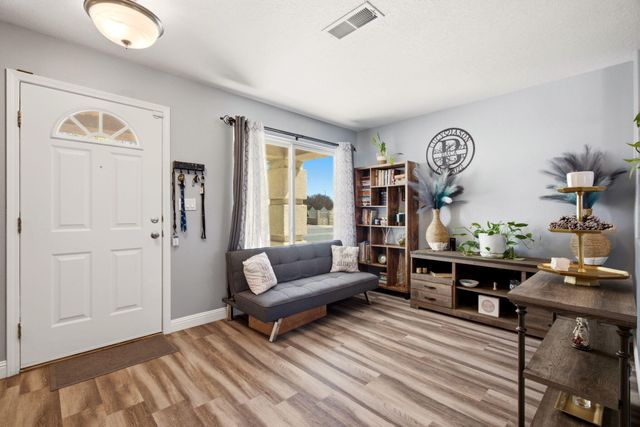 7908 Tiffany Road SW, Albuquerque, NM 87121