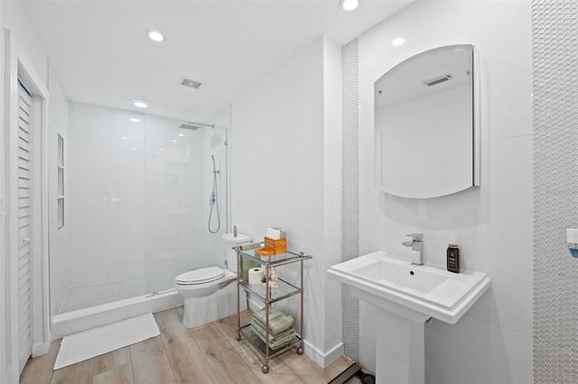 700 S HARBOUR ISLAND BOULEVARD 143, Tampa, FL 33602