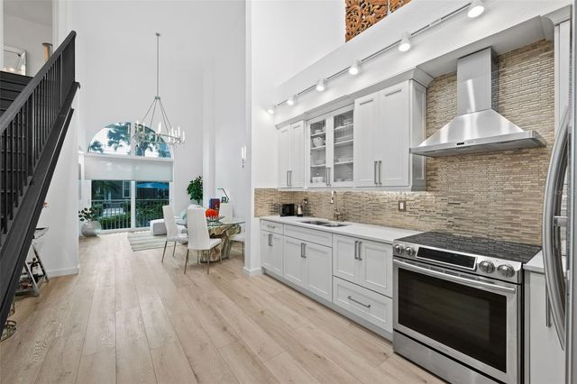 700 S HARBOUR ISLAND BOULEVARD 143, Tampa, FL 33602