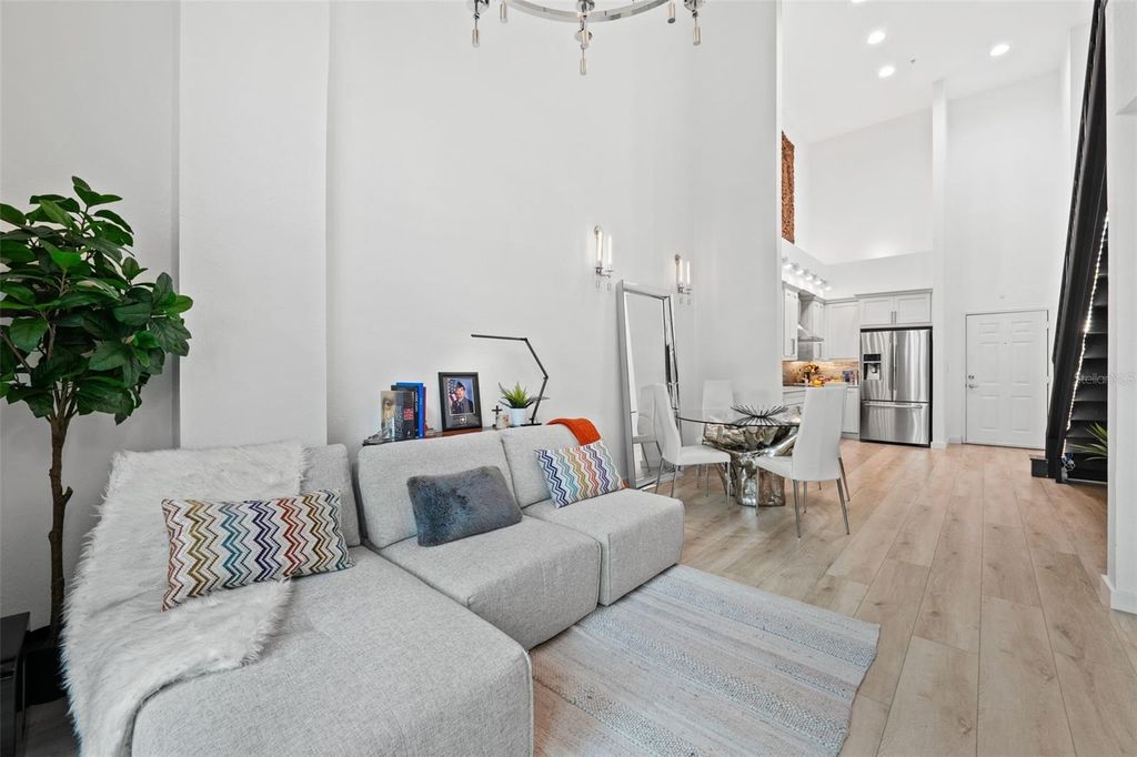 Image 13 of property listing at 700 S HARBOUR ISLAND BOULEVARD 143, Tampa, FL 33602