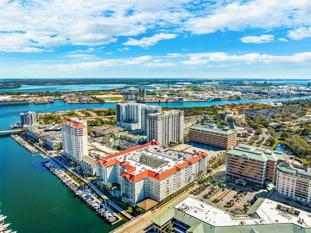Image 37 of property listing at 700 S HARBOUR ISLAND BOULEVARD 143, Tampa, FL 33602
