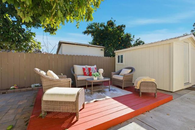 2212 Dumbarton Avenue, East Palo Alto, CA 94303