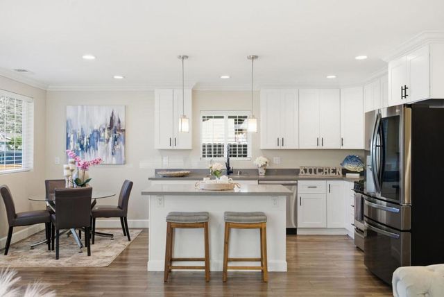 2212 Dumbarton Avenue, East Palo Alto, CA 94303