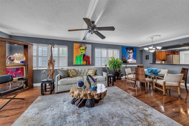 3050 NE 16th Ave 207, Oakland Park, FL 33334