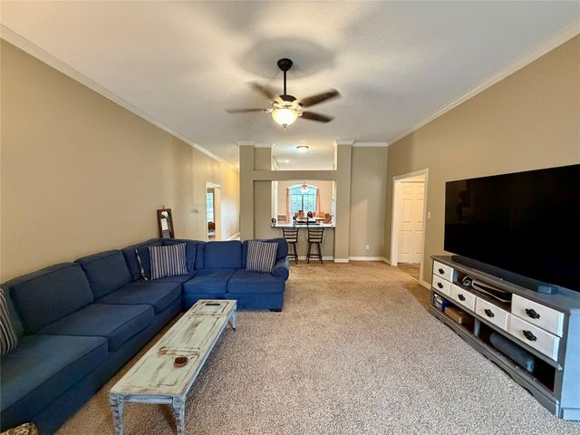 1503 Avenue H, Danbury, TX 77534