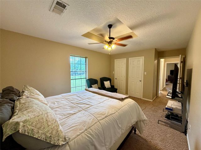 1503 Avenue H, Danbury, TX 77534