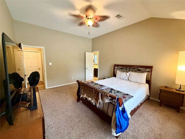 1503 Avenue H, Danbury, TX 77534