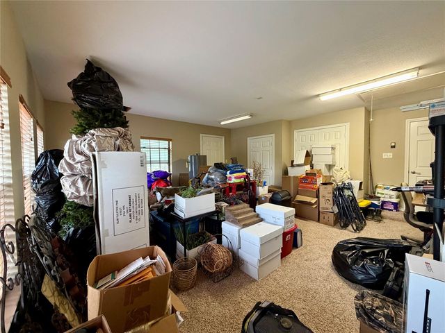 1503 Avenue H, Danbury, TX 77534